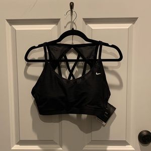 NIKE Indy Sports Bra- Black